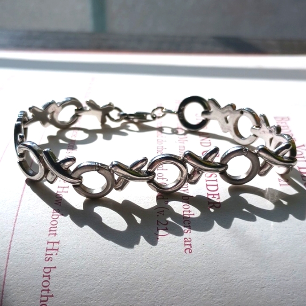 Sterling Silver love bracelet with accent diamonds on the O's Vintage EUC Boho